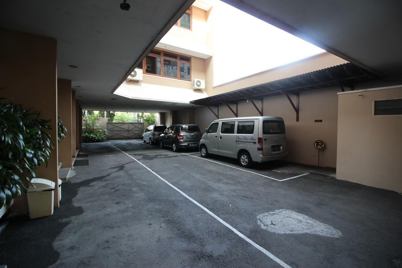 Reddoorz Premium @ Slamet Riyadi 2 Solo Kültér fotó