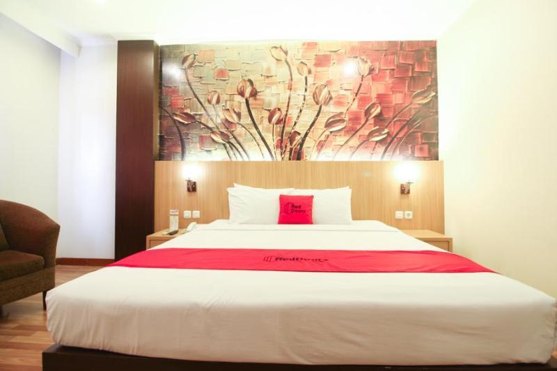 Reddoorz Premium @ Slamet Riyadi 2 Solo Kültér fotó